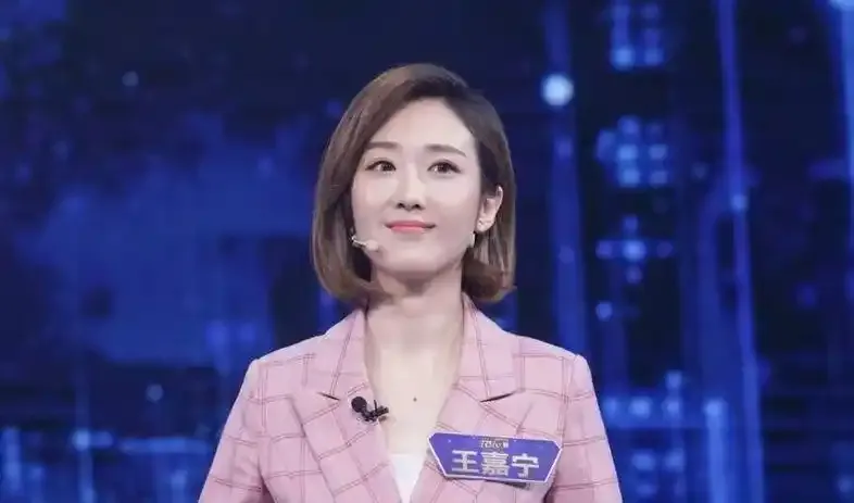 私密直播全婐app免费版活动现场展示图三